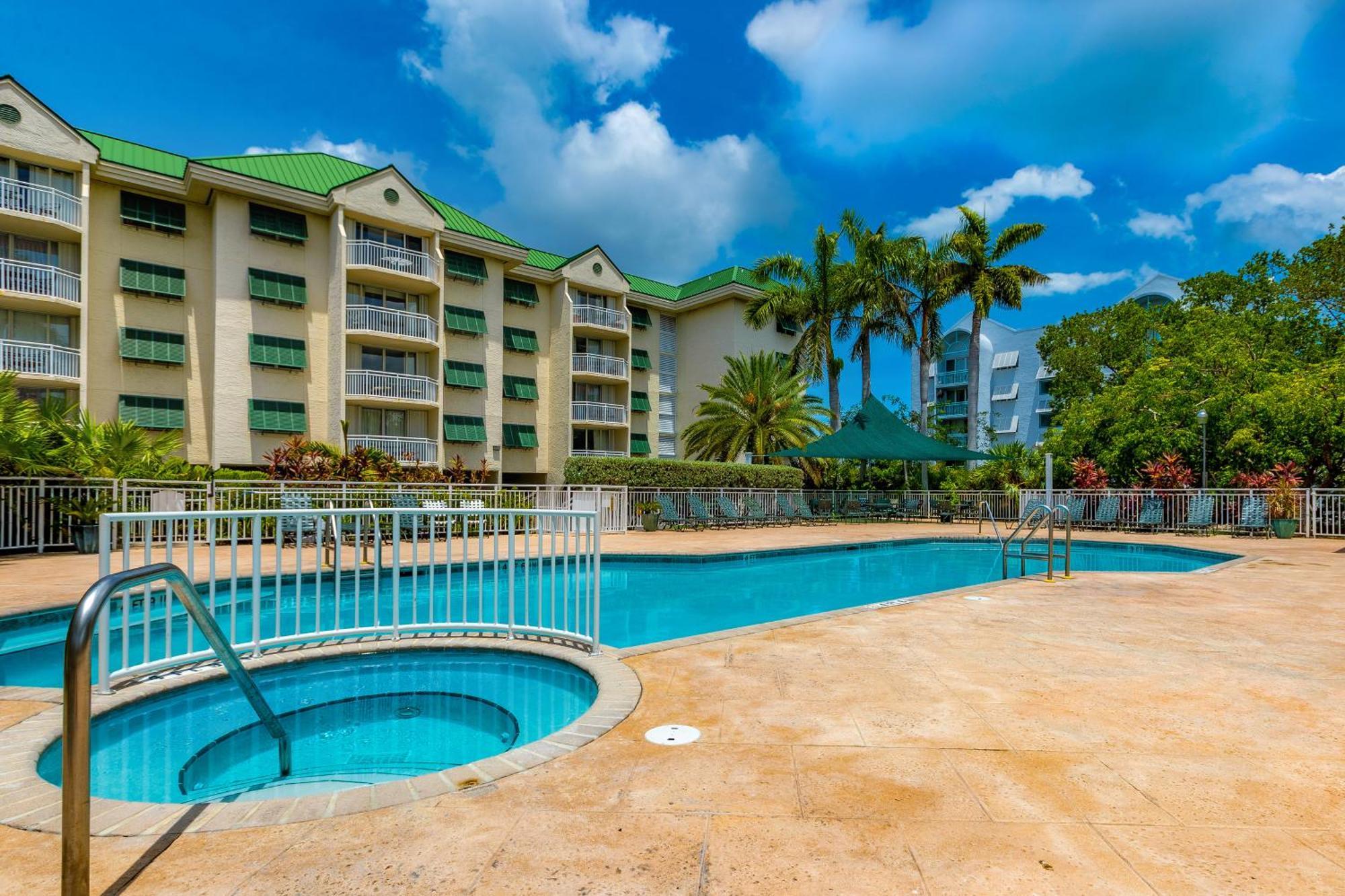 Sunrise Suites Big Kahuna Suite #202 Key West Rum bild