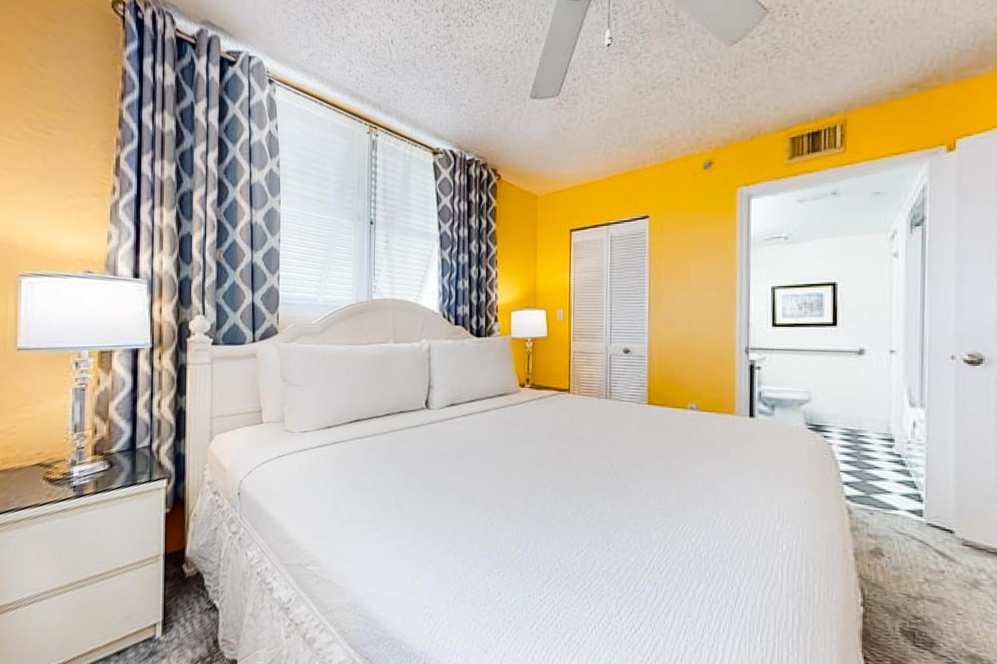 Sunrise Suites Big Kahuna Suite #202 Key West Rum bild